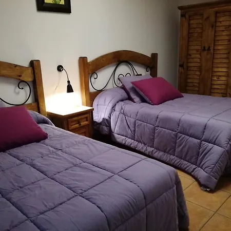 Casa Rural Puerto Del Emperador Альдеануэва-де-ла-Вера